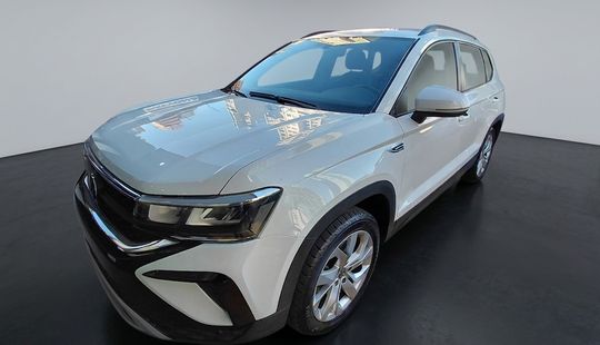Volkswagen • Taos