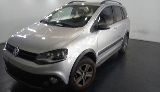 Volkswagen • Suran Cross
