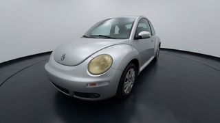 Volkswagen • New Beetle
