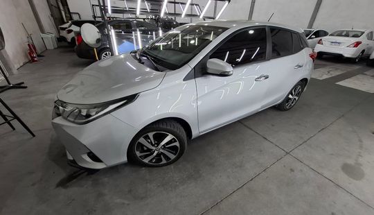 Toyota • Yaris