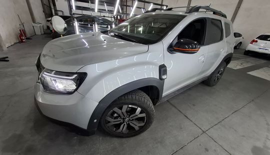 Renault • Duster