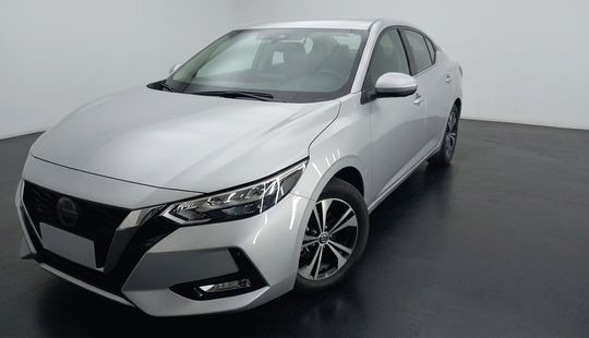 Nissan • Sentra