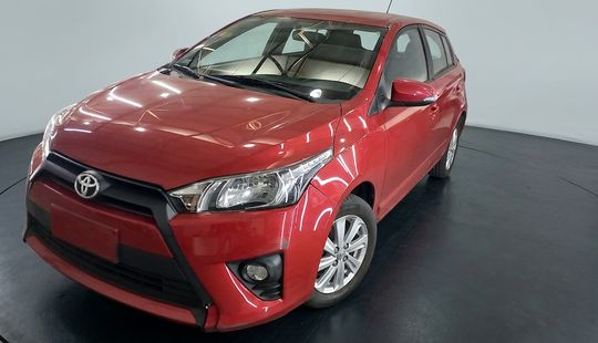 Toyota • Yaris