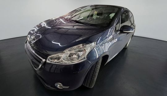 Peugeot • 208