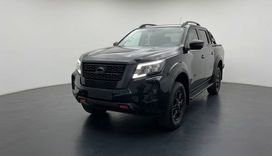 Nissan • Frontier