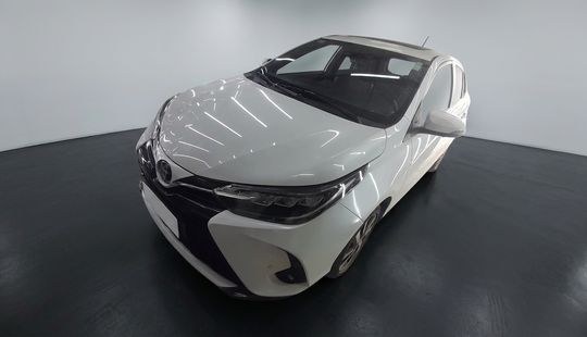 Toyota • Yaris