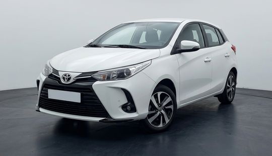 Toyota • Yaris