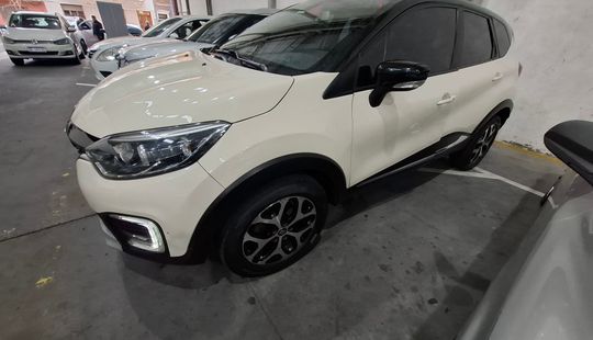 Renault • Captur