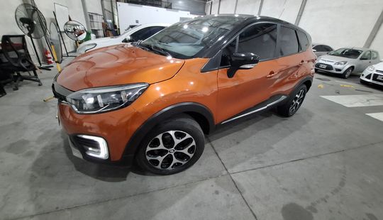 Renault • Captur