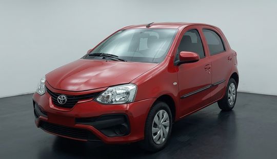 Toyota • Etios