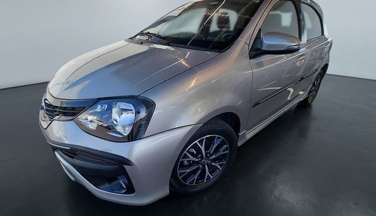 Toyota • Etios