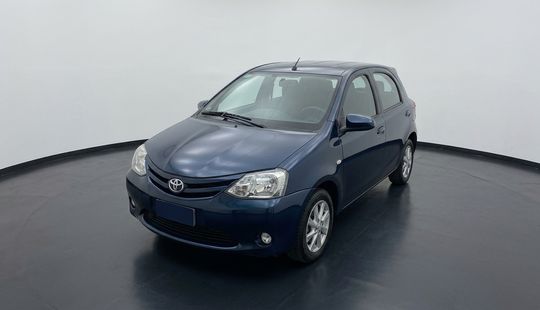 Toyota • Etios