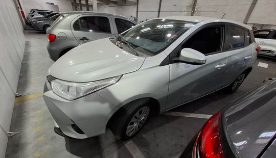 Toyota • Yaris
