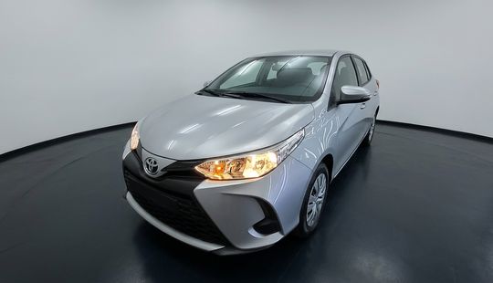 Toyota • Yaris