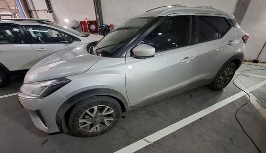 Nissan • Kicks
