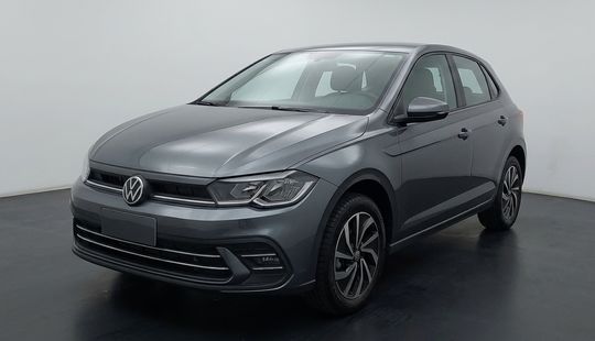 Volkswagen • Polo