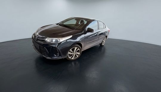 Toyota • Yaris