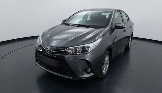 Toyota • Yaris