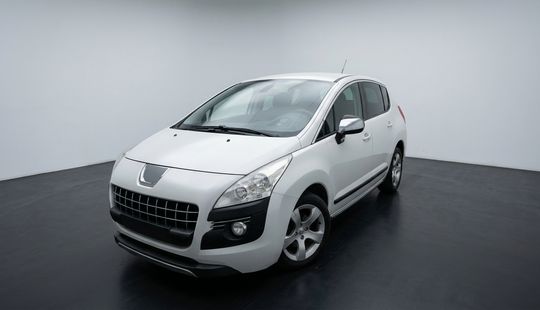 Peugeot • 3008