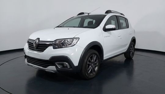 Renault • Sandero Stepway
