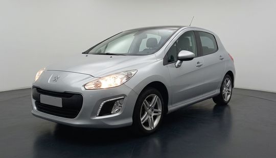 Peugeot • 308