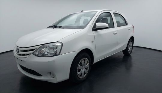 Toyota • Etios