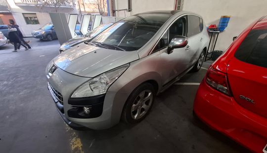 Peugeot • 3008