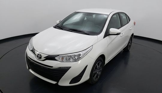 Toyota • Yaris
