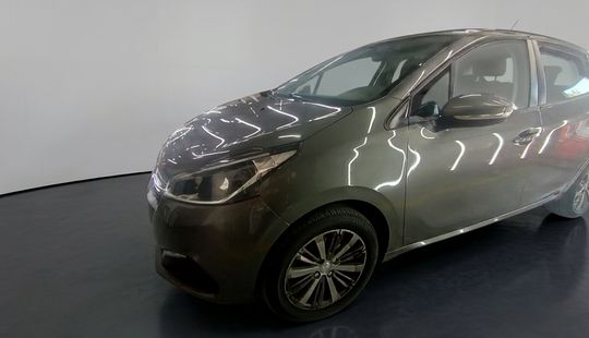 Peugeot • 208
