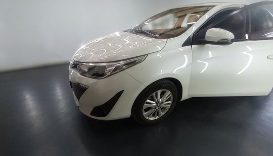 Toyota • Yaris