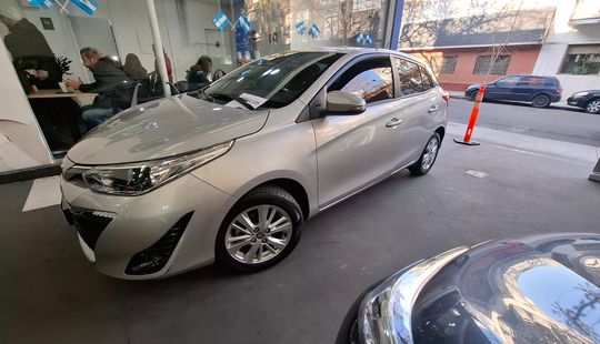Toyota • Yaris