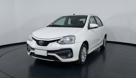 Toyota • Etios