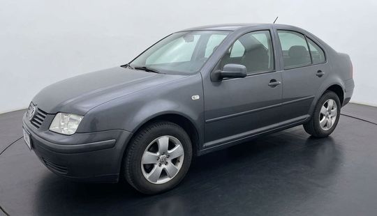 Volkswagen • Bora