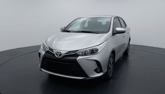 Toyota • Yaris
