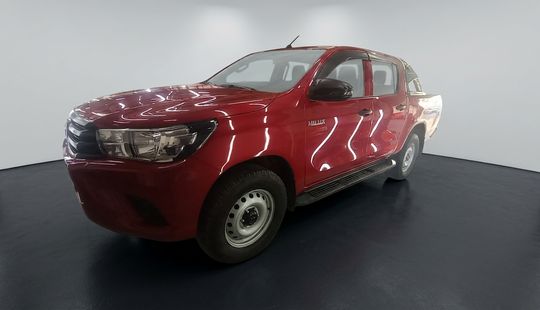 Toyota • Hilux