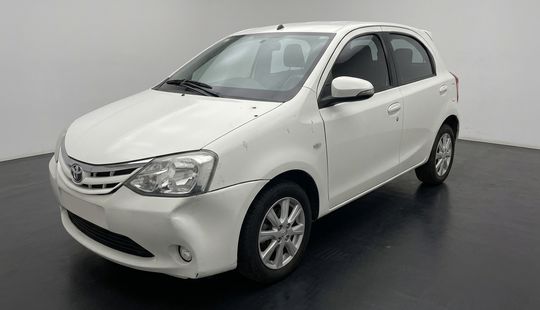 Toyota • Etios