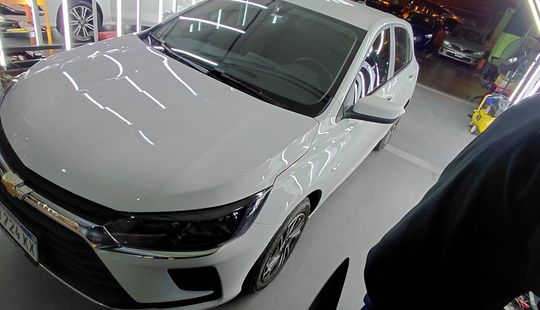 Chevrolet • Onix