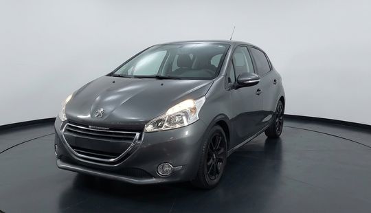 Peugeot • 208