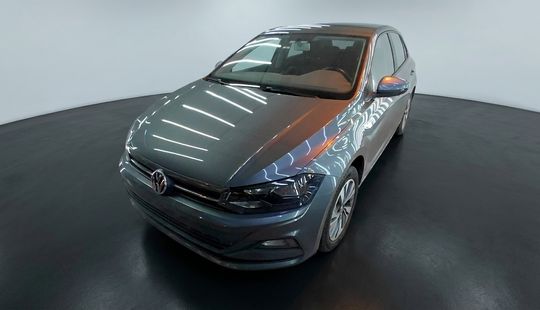 Volkswagen • Polo