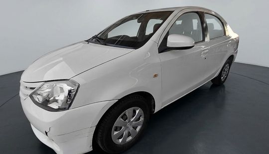 Toyota • Etios