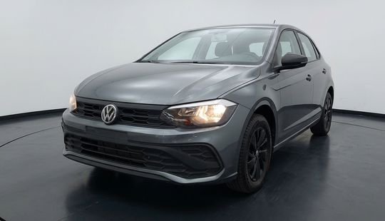 Volkswagen • Polo