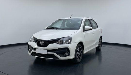 Toyota • Etios