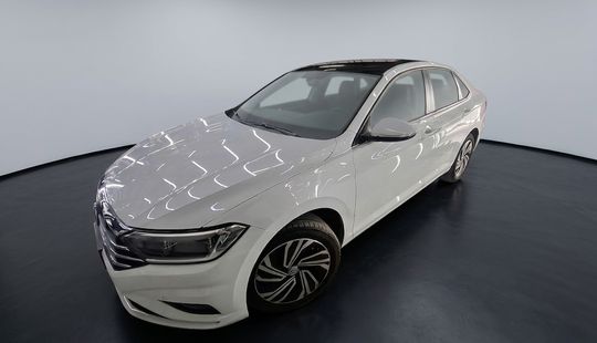 Volkswagen • Vento