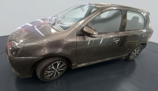 Toyota • Etios