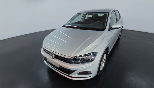 Volkswagen • Polo