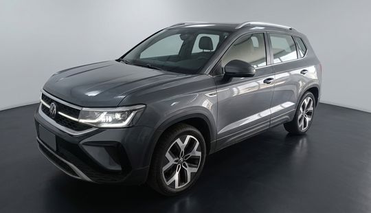 Volkswagen • Taos