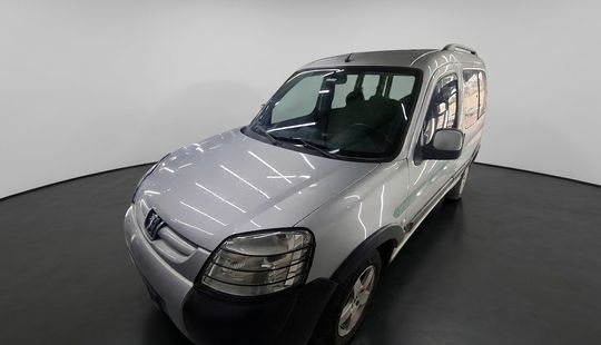 Peugeot • Partner
