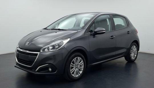 Peugeot • 208