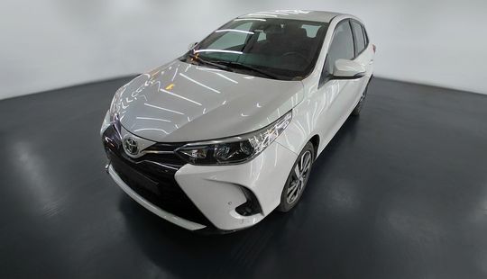 Toyota • Yaris
