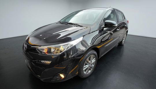 Toyota • Yaris